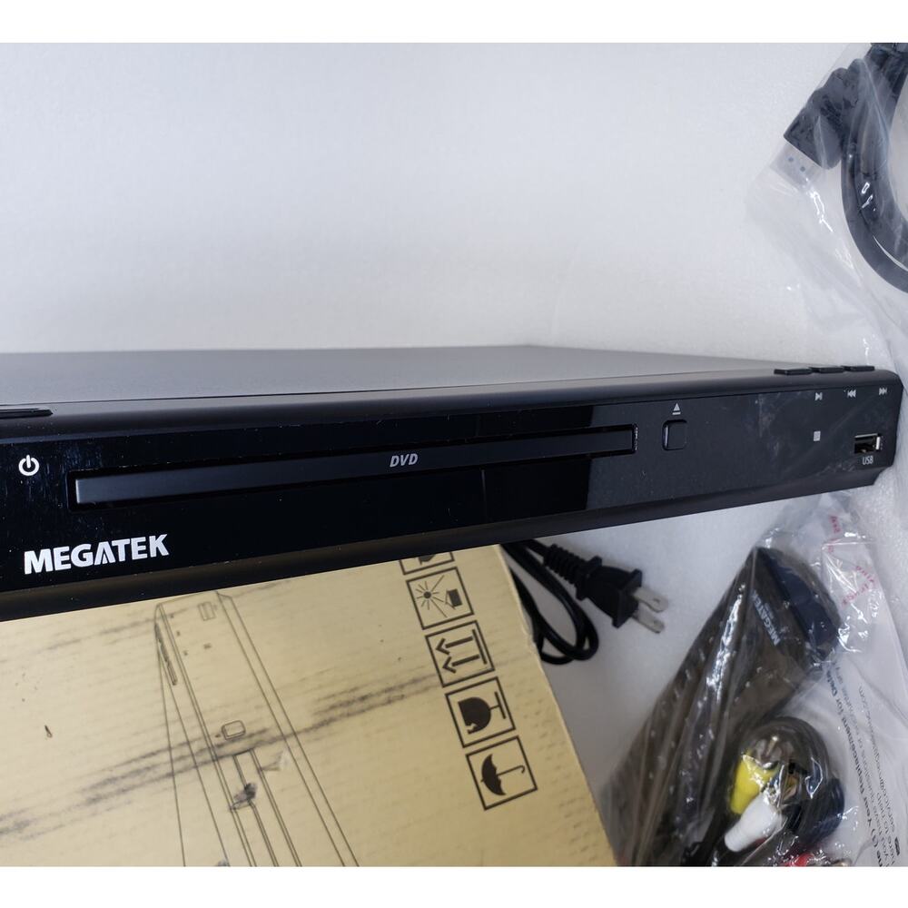 MEGATEK Compact HD DVD Player (Model: DP-260M55HD)